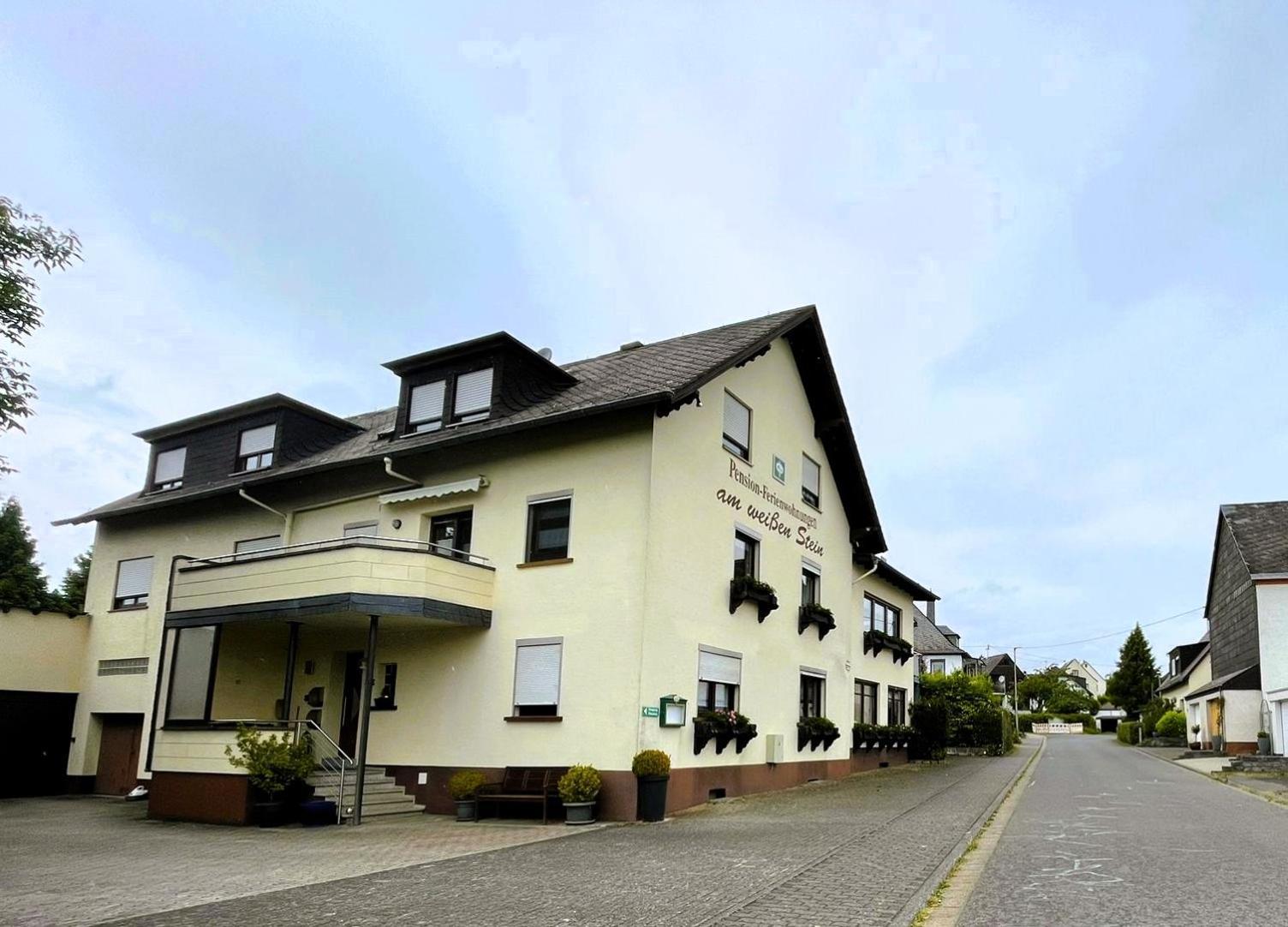 Gaestehaus "Am Weissen Stein" Apartment Cochem Exterior photo